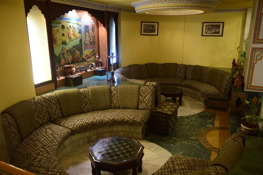 Hotel Fort Chandragupt Jaipur Bagian luar foto